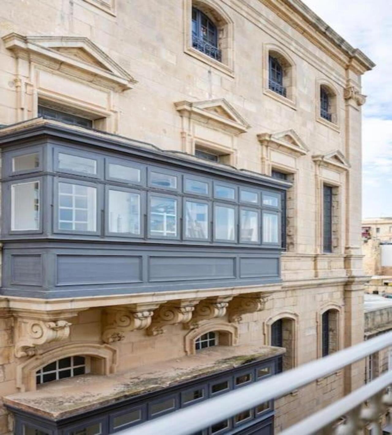 Sea View Luxury Apartment Brand New In Валетта Экстерьер фото
