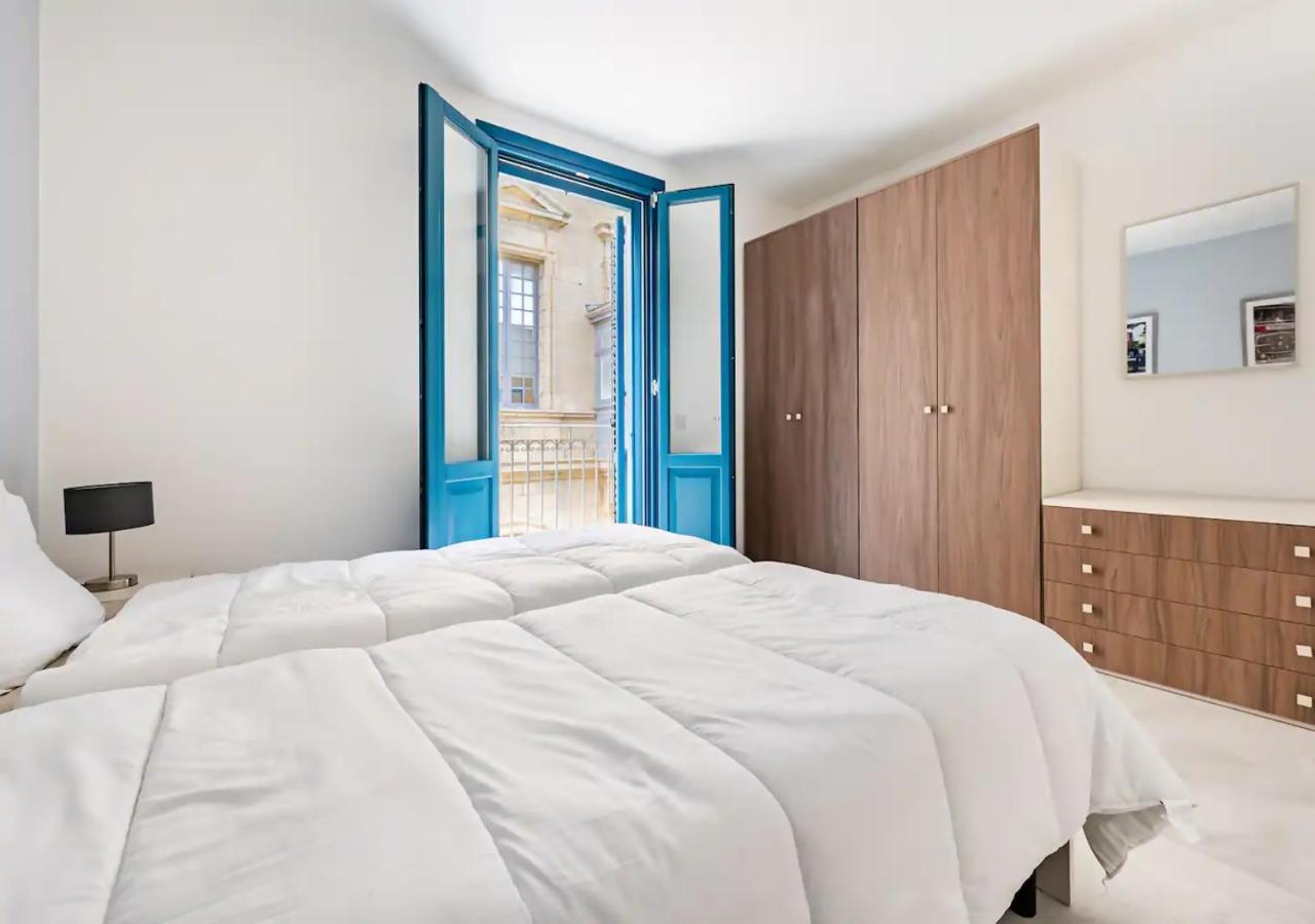 Sea View Luxury Apartment Brand New In Валетта Экстерьер фото